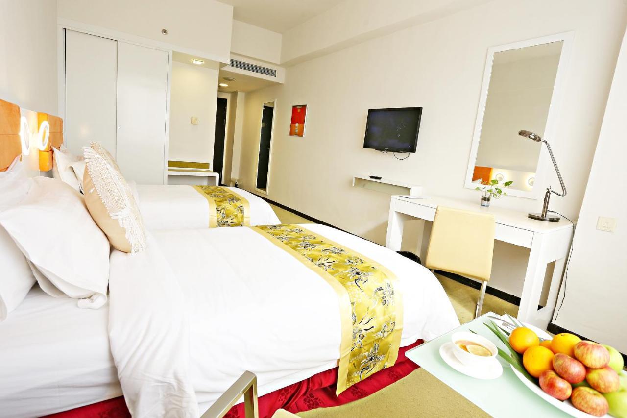 Borneo Royale Hotel Тавау Екстериор снимка